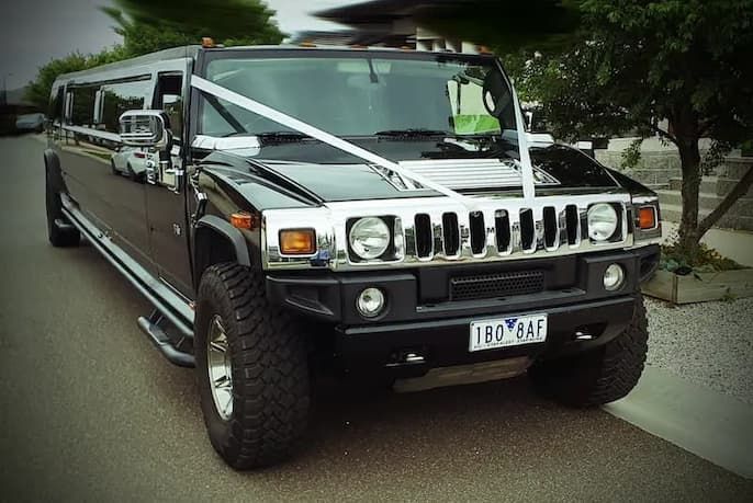 16-seater-hummer